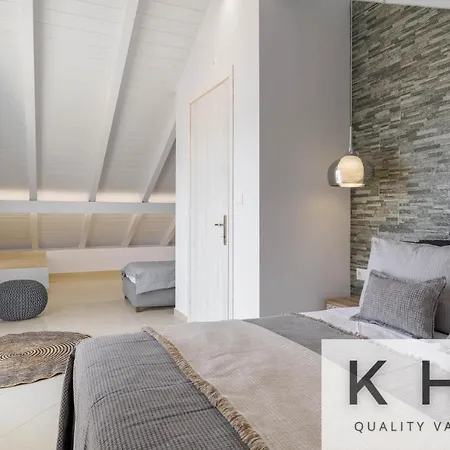 Top Floor Loft With Sea View & Large Balconies! Appartamento *