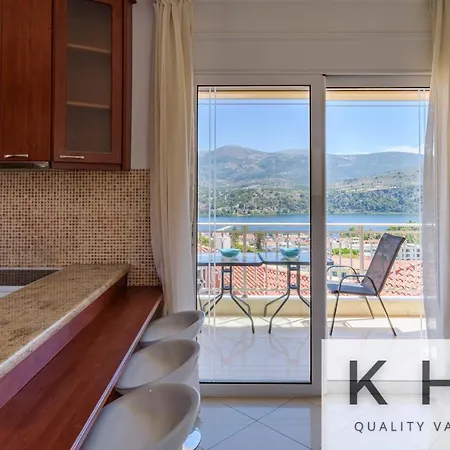 Top Floor Loft With Sea View & Large Balconies! Appartamento *