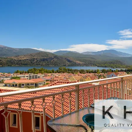 Top Floor Loft With Sea View & Large Balconies! Appartamento Argostoli (Kefalonia)